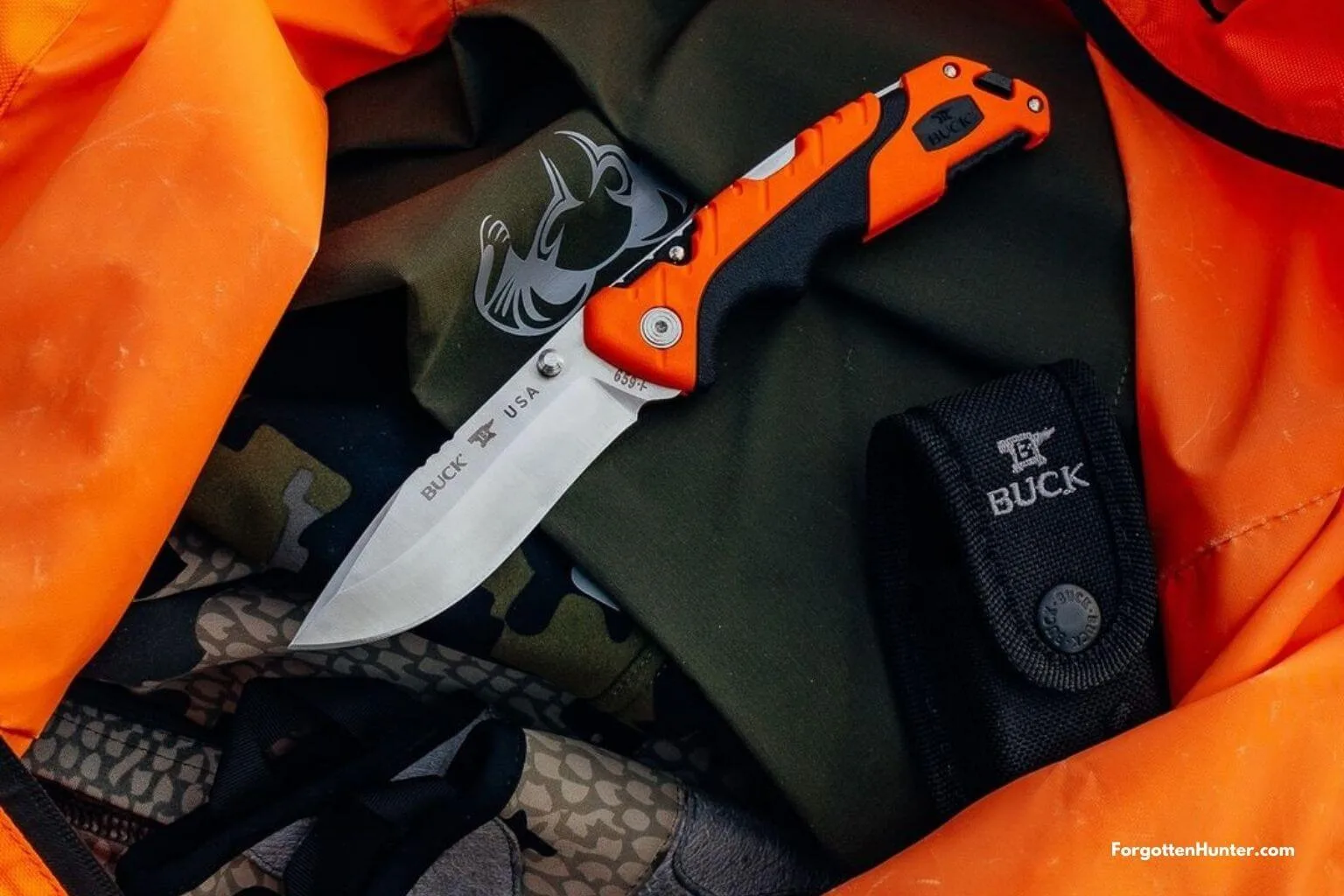 The-15-Best-Hunting-Knives-for-2021-–-Reviews-Beginners-Guide